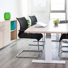 Höhenverstellbarer Konferenztisch Büro Konferenztische Büromöbel Holz Steh-Sitz mit Lift REISS Eco V 
höhenverstellbar
Bootsform