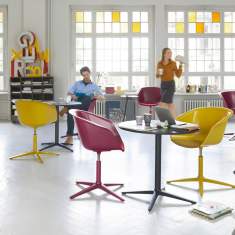 Konferenzstuhl violett gelb Konferenzstühle Kunststoff Sedus, on spot
mit German Design Award ausgezeichnet