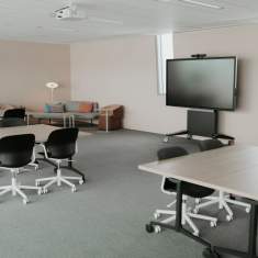 Bürostuhl Drehstuhl weiss Drehstühle Konferenzstuhl schwarz Konferenzstühle Büro Haworth Maari