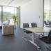 Hees Bürowelt, Siegen – Einzelarbeitsplatz und Konferenztisch für 4 Personen